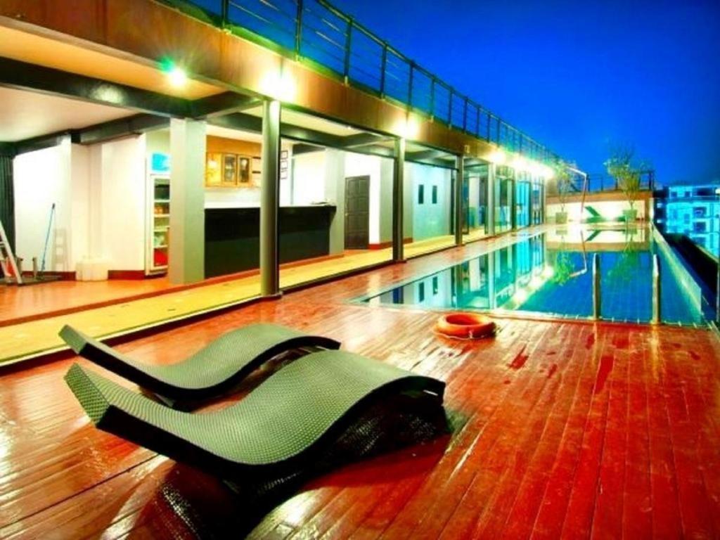 เซเว่นคิว ป่าตอง 3* Patong